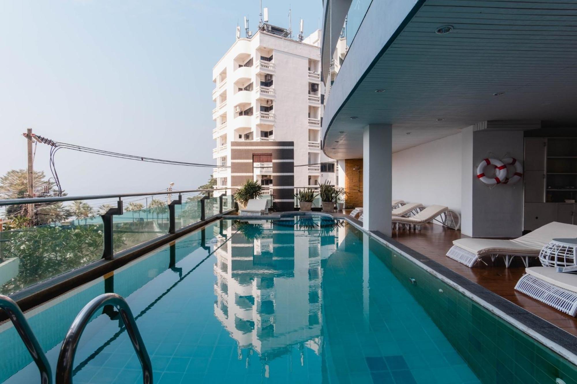 Royal Beach View Pattaya Ngoại thất bức ảnh