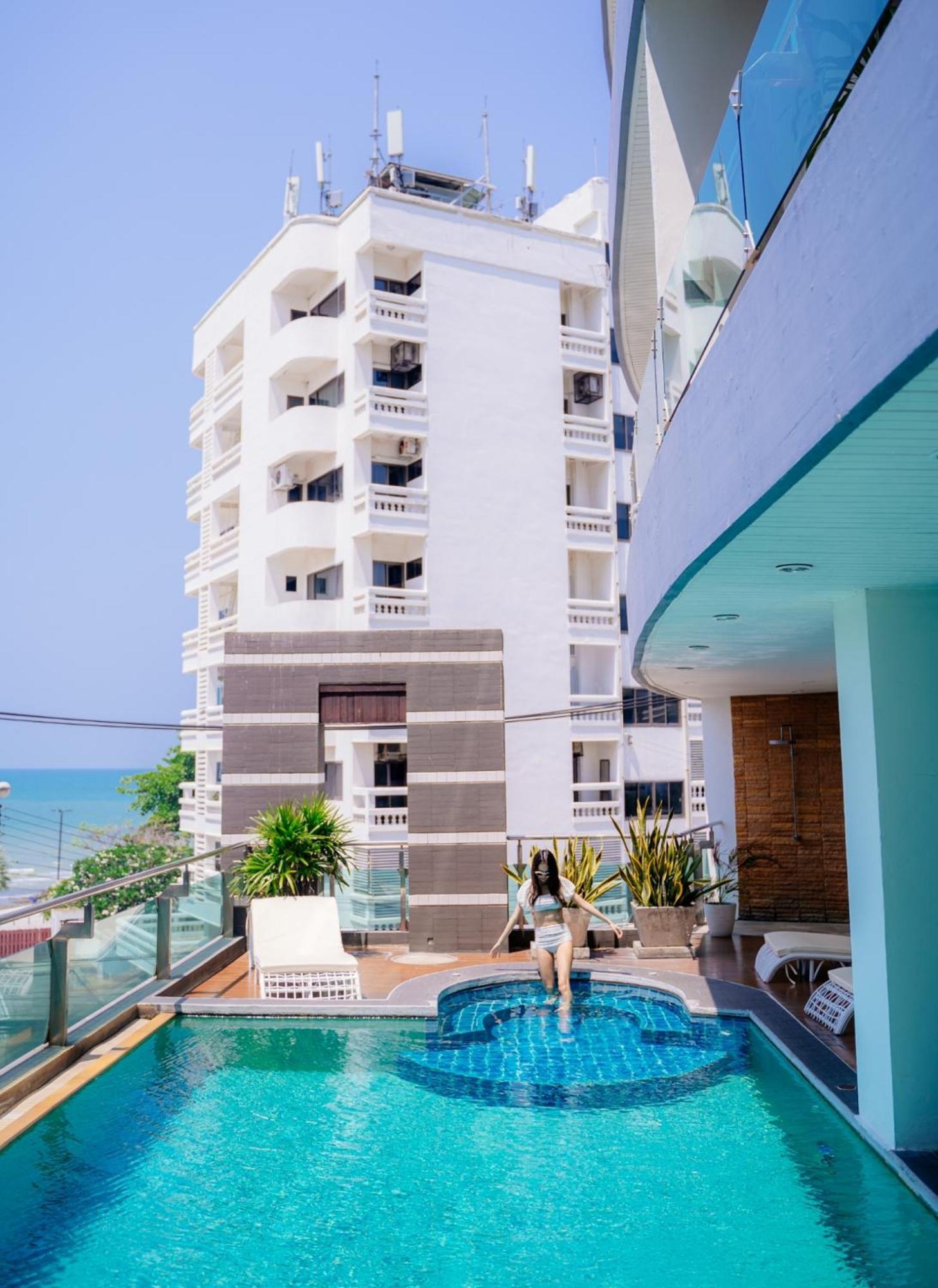 Royal Beach View Pattaya Ngoại thất bức ảnh